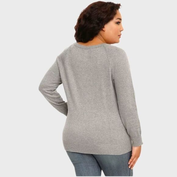 Torrid Plus Size New Lipstick Sleeve  Raglan Sweater. - Picture 12 of 15